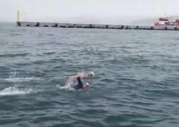 Soğuk sular, büyük hedefler! Milli yüzücüler Intercontinental Open Water Swimming’e hazırlanıyor 🔥🏆