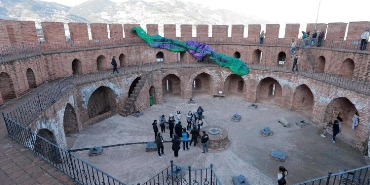 2. Türkiye Tekstil Bienali, 13 Nisan’a kadar ziyaret edilebilir! 🎭 📅