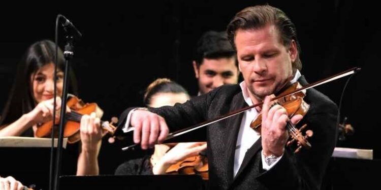 Antalya Devlet Senfoni Orkestrası, keman virtüözü Kirill Troussov’u ağırladı! 🎻✨