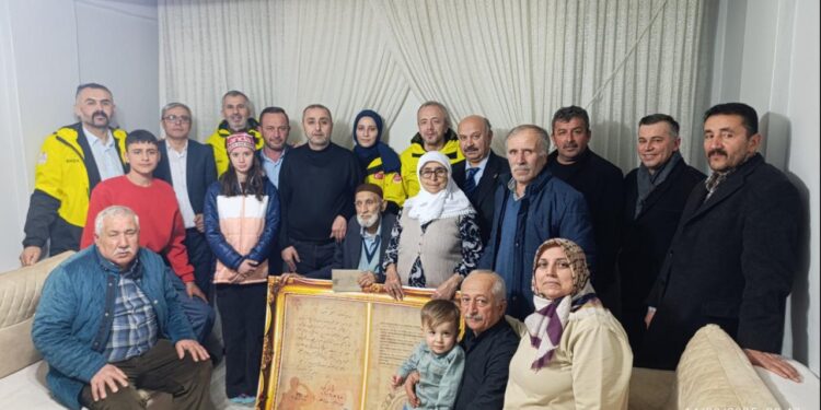 Bir asırlık hasret sona erdi: 107 yıllık esir mektubu ailesine teslim edildi 💌 🔍