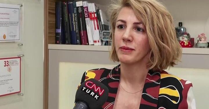 Türk bilim kadını dünya sahnesinde! Doç. Dr. Rengin Çetin Güvenç, Nobel ödüllü bilim insanlarının onur topluluğuna katıldı 👩⚕️🔍