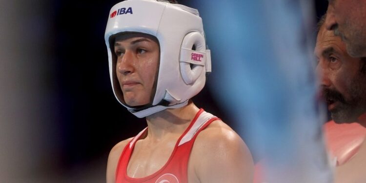 Hatice Akbaş’tan dünya ikinciliği! Milli boksör, gümüş madalya ile gururlandırdı 🥈🥊