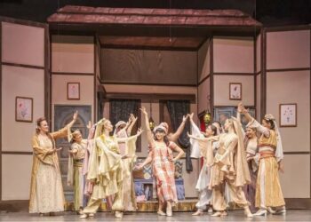 Nostaljik bir başyapıt yeniden canlanıyor: “7 Kocalı Hürmüz” Antalya’da sanatseverlerle buluşuyor! ✨🎤