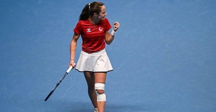 Tarihi başarı! Zeynep Sönmez, Madrid Açık Tenis Turnuvası’nda ana tabloya yükselen ilk Türk tenisçi oldu 👏🏻🇹🇷
