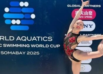Soma Körfezi’nde Türk rüzgarı! Ece Üngör Dünya Kupası’nda 7’inci olarak adını tarihe yazdırdı 🇹🇷🥇🏊♀️