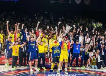 Fenerbahçe Beko, EuroLeague şampiyonu! Sarı-lacivertliler Avrupa’nın zirvesinde! 🏆💛