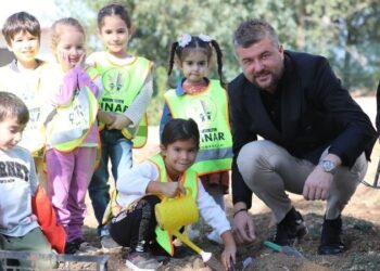 Buca Belediyesi’nden örnek proje! Çocuklar tohumdan sofraya üretimi öğreniyor 🥕🇹🇷