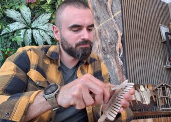 Trabzonlu ahşap ustası Selami Karaahmet’in eserleri dünyayı aşıyor! 🌳🌍