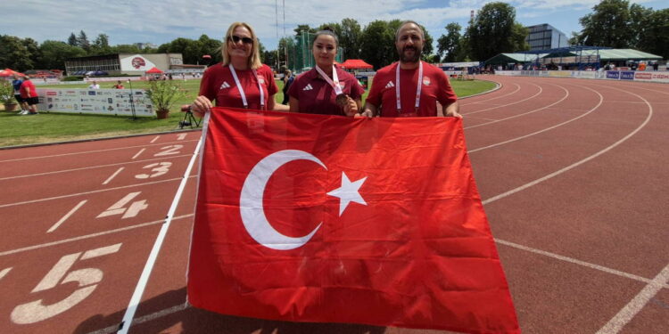 Türkiye’ye altın madalya getiren Ebrar Keskin, Paralimpik gururumuz oldu! 🎉🏆