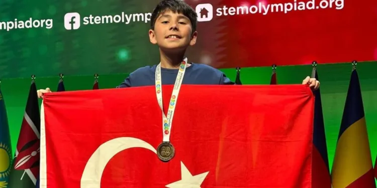 Atlas Haser ve Sidar Cem Kılagöz’den tarihi başarı: STEM Olimpiyatları Dünya Şampiyonu oldular! 🏆✨