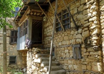 Kadınların elinden çıkan eserler: Arapgir’in evleri yaşayan birer tablo! 👩🎨💖