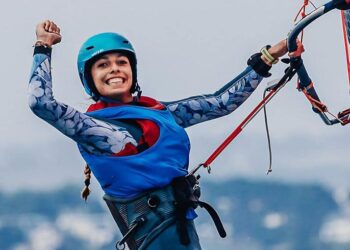 Rüzgar sörfünde tarihi başarı! Milli sporcu Parla, dünya şampiyonu oldu 🏆🇹🇷