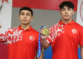 Genç haltercilerimiz Avrupa Şampiyonası’nı salladı! Mustafa Hamza Ciğer ve Yiğithan Eroğlu 5 altınla gururumuz oldu 🏋️♂️✨