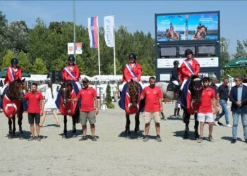 Türk biniciler Balkan Şampiyonası’na damga vurdu, 3 kategoride altın madalya kazandık 🇹🇷🏅