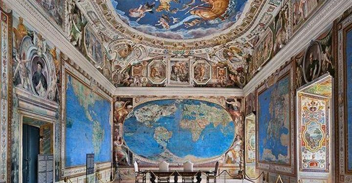 Türk Sanatçı Ahmet Ertuğ’un Devasa Eserleri Venedik’te: Ayasofya’dan Pantheon’a Mimari Bir Köprü Kuruluyor