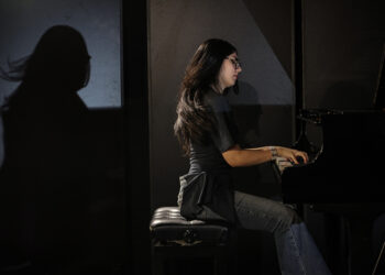 16 Yaşındaki Türk Piyanist Arya Su Gülenç Hollanda’da Dünya Birincisi Oldu