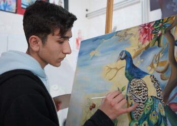 Şırnaklı lise öğrencisi Hüsam Oral, ABD’nin önde gelen sanat okullarından Virginia Commonwealth University’den tam burslu ve birinci sıradan kabul aldı.