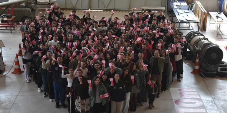 Havacılık ve uzay alanında kadınların başarısı 8 ödülle dünya sahnesine taşındı